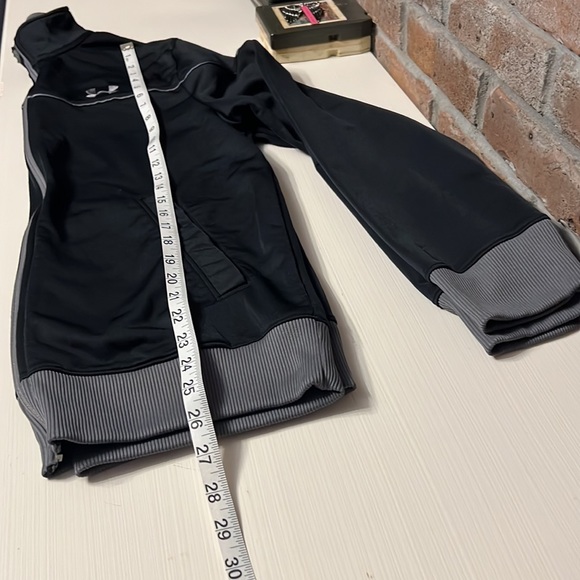Under Armour jacket - Picture 14 of 14